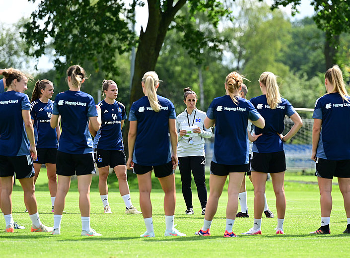 HSV-Frauen beziehen Trainingslager in Malente