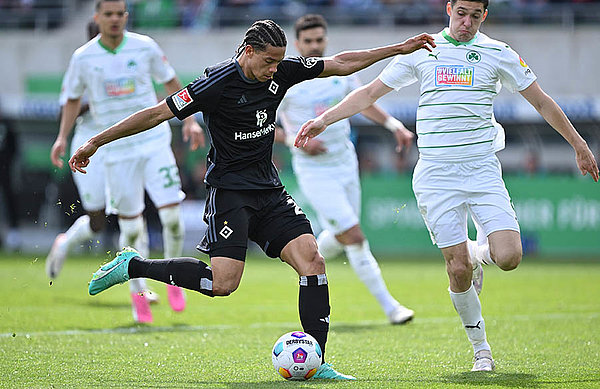 Wie hier in Fürth (1:1) und zuletzt gegen Kaiserslautern (2:1) stand Nemeth in der Startelf und absolvierte je 76 Minuten.