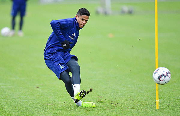 HSV wing-back Douglas Santos appeared technically skilled and accurate in the first training session of the year.
