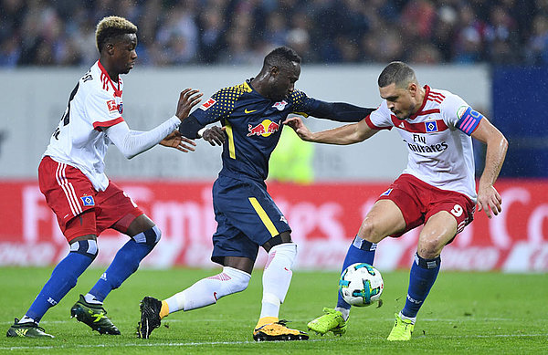 HSV’s defence with skipper Kyriakos Papadopoulos at its heart fought hard to keep Leipzig at bay.