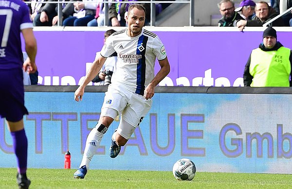 Brazilian centre-back Ewerton made his last HSV appearance against Aue in February, and could make his comeback against Sandhausen on Sunday.