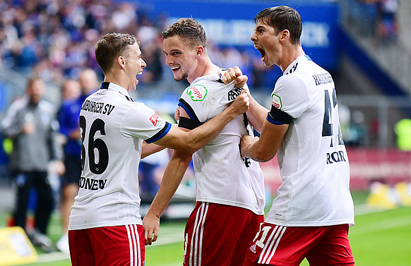 Moritz Heyer markierte sehenswert den zwischenzeitlichen Führungstreffer zum 2:1. Moritz Heyer markierte sehenswert den zwischenzeitlichen Führungstreffer zum 2:1.