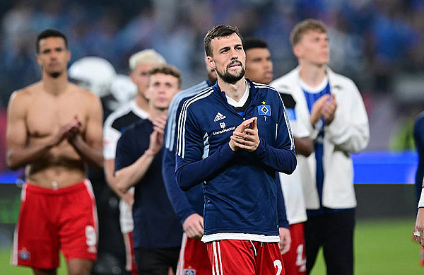 Die bittere Niederlage in der Relegation gegen Stuttgart hat Meffert im Umfeld von Heimat und Familie aufgearbeitet. Die bittere Niederlage in der Relegation gegen Stuttgart hat Meffert im Umfeld von Heimat und Familie aufgearbeitet.