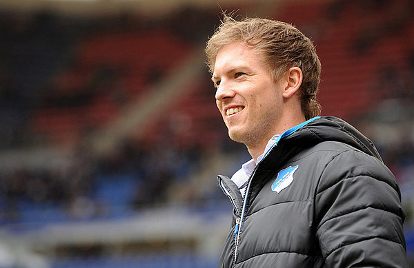 TSG-Trainer Julian Nagelsmann ist mit Hoffenheim auf der Überholspur. Im April/Mai 2013 war er Co-Trainer von Markus Gisdol. Julian Nagelsmann mit TSG-Jacke.
