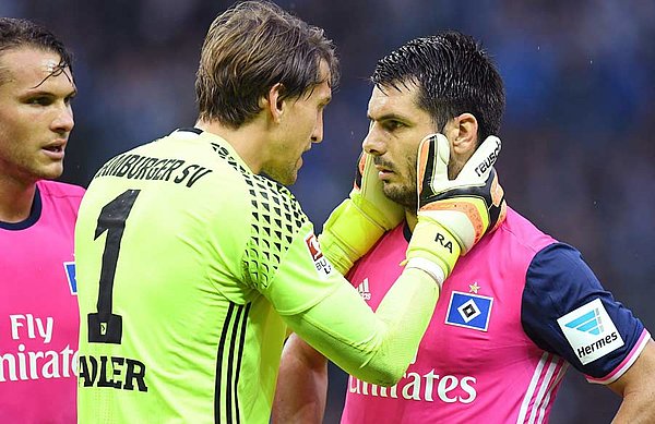 Rene Adler mit Emir Spahic.