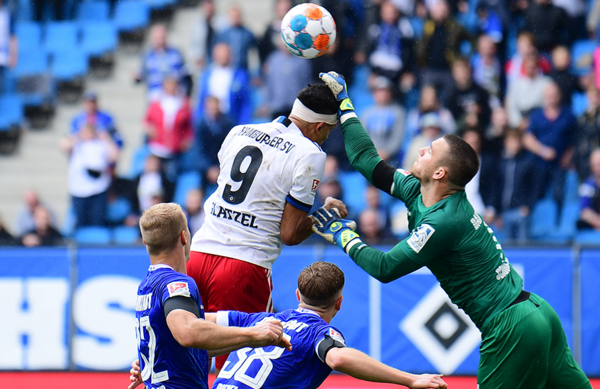 Glatzel previously played for Saturday's opponents, 1.FC Heidenheim Glatzel previously played for Saturday's opponents, 1.FC Heidenheim