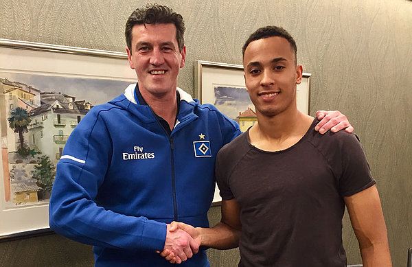 Done deal – sporting director Jens Todt is delighted that Tobias Knost has put pen to paper.