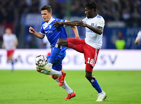 Tobias Müller handled the ball in the 53rd minute – a HSV penalty would have been the correct decision.