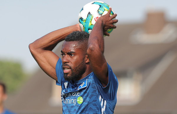 Kusi Kwame ist einer von drei Neuzugängen bei der U21. Er soll seine langjährige Erfahrung mit der Jugend teilen.