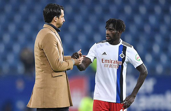 Jonas Boldt lobt den großen Zusammenhalt innerhalb des HSV - in der Mannschaft, aber auch in der Gesamtorganisation. Jonas Boldt lobt den großen Zusammenhalt innerhalb des HSV - in der Mannschaft, aber auch in der Gesamtorganisation.