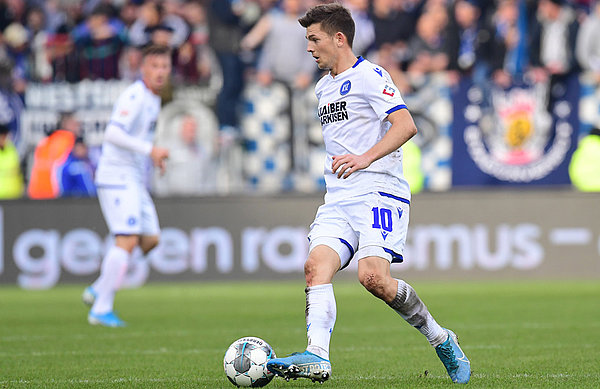Marvin Wintzek is one of the most dangerous central midfielders in the division, having already provided four goals and seven assists for KSC.