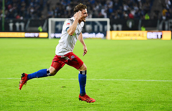 Ready to cheer in front of his own fans again: defensive all-rounder Moritz Heyer, who has already scored five times this season. Ready to cheer in front of his own fans again: defensive all-rounder Moritz Heyer, who has already scored five times this season.