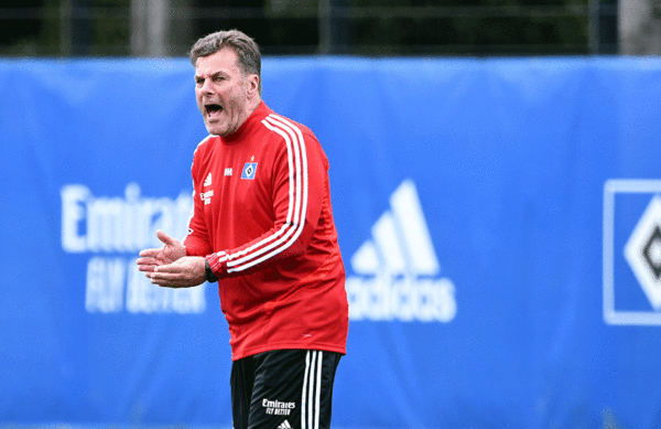 HSV-Trainer Dieter Hecking hielt die gesamte Woche über die Trainingsintensität hoch und ist deshalb überzeugt, dass die Mannschaft durchgängig auf Betriebstemperatur ist und keinerlei Extramotivation benötigt. HSV-Trainer Dieter Hecking hielt die gesamte Woche über die Trainingsintensität hoch und ist deshalb überzeugt, dass die Mannschaft durchgängig auf Betriebstemperatur ist und keinerlei Extramotivation benötigt.