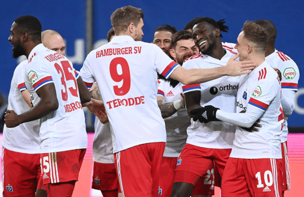 Bakery Jatta cemented his position as HSV's in-form player, powering a bullet header past Kühn in the 48th minute.