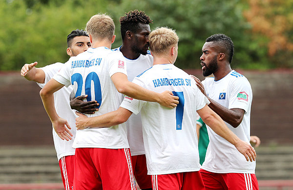 Jubelszenen aus dem Hinspiel. Im August siegte die U21 des HSV mit 2:0.