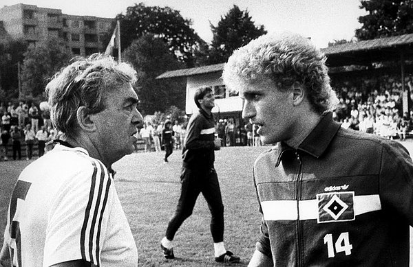 Thomas von Heesen und sein großer Förderer: HSV-Trainerlegende Ernst Happel. Thomas von Heesen und sein großer Förderer: HSV-Trainerlegende Ernst Happel.