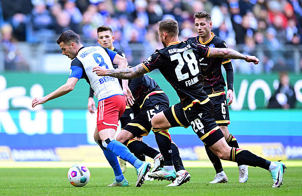 Laszlo Benes played a big role in HSV’s first-half comeback, assisting the first goal and scoring the second