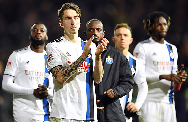 Gebrauchter Tag für Adrian Fein und Co.: Am gestrigen Freitagabend kassierten die HSV-Profis gegen Osnabrück die zweite Saisonniederlage.