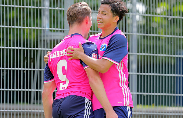 Vorlage Tatsuya Ito (r.), Tor Törles Knöll. Das hat in dieser Saison schon mehrfach funktioniert. Vorlage Tatsuya Ito (r.), Tor Törles Knöll. Das hat in dieser Saison schon mehrfach funktioniert.