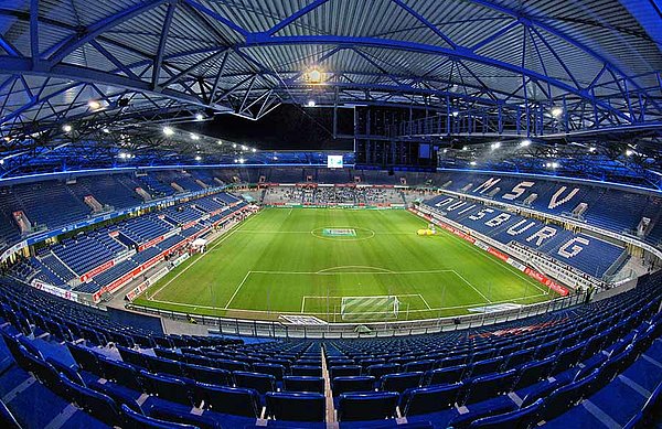 In der Schauinsland-Reisen-Arena in Duisburg finden 31.502 Zuschauer Platz. Damit ist die Arena nach Hamburg, Köln und Dresden die viertgrößte der zweiten Liga. Schauinsland-Reisen-Arena im Überblick.