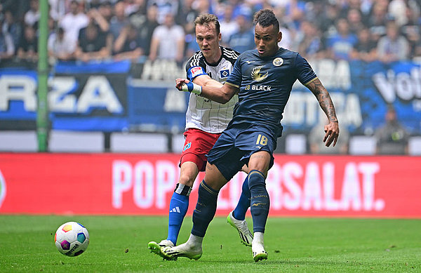 Der Käpt'n war gegen Hansa wieder an Bord - und Sebastian Schonlau verbuchte die beste Zweikampfquote (88% gewonnene Duelle) aller Spieler auf dem Platz. Der Käpt'n war gegen Hansa wieder an Bord - und Sebastian Schonlau verbuchte die beste Zweikampfquote (88% gewonnene Duelle) aller Spieler auf dem Platz.