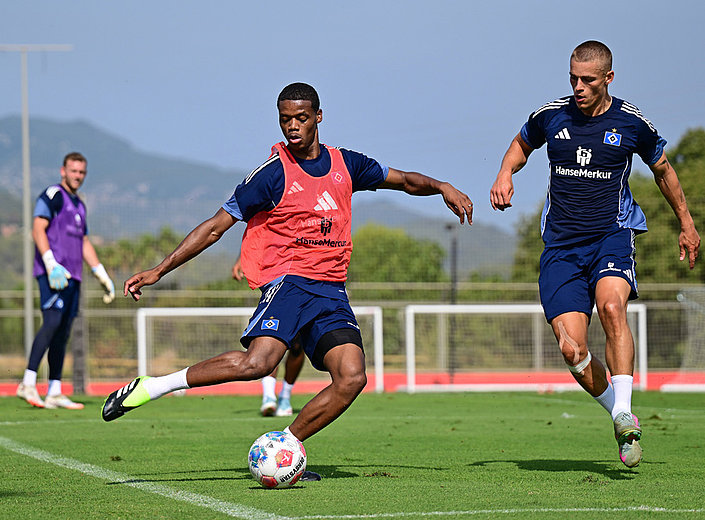 Warm(ed) welcome: Erstes Mallorca-Training mit Omari