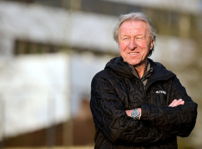 Hrubesch beendet Direktorenamt
