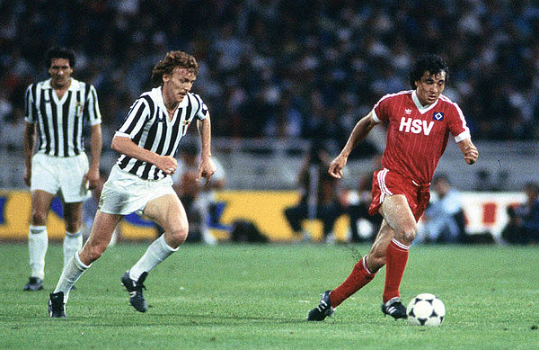 Siegtorschütze für die Ewigkeit: Im Finale um den Europapokal der Landesmeister 1983 gegen Juventus Turin (1:0) schoss Felix Magath eines der wichtigsten Tore der HSV-Historie. Siegtorschütze für die Ewigkeit: Im Finale um den Europapokal der Landesmeister 1983 gegen Juventus Turin (1:0) schoss Felix Magath eines der wichtigsten Tore der HSV-Historie.