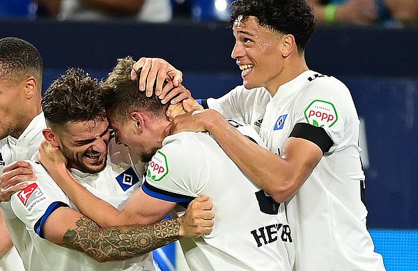Und dann gab es kein Halten mehr: Moritz Heyer traf kurz vor Spielende zum 2:1 und brachte den HSV auf die Siegerstraße. Und dann gab es kein Halten mehr: Moritz Heyer traf kurz vor Spielende zum 2:1 und brachte den HSV auf die Siegerstraße.