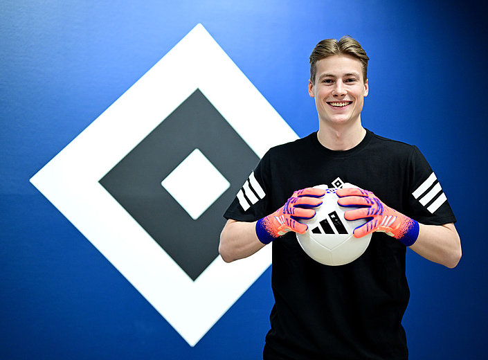 HSV sign Sander Tangvik