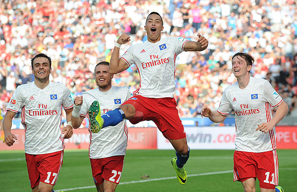 Beim Tor würde Bobby Wood bei aller Freundschaft dann aber doch jubeln. Bobby Wood beim Torjubel.