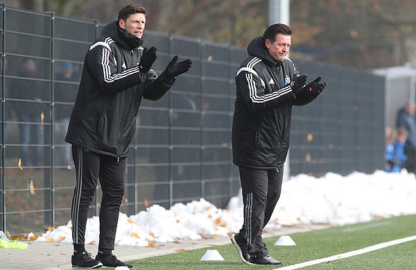 Co-Trainer Bastian Reinhardt (l.) und Coach Christian Titz waren mit dem Auftritt ihrer Jungs zufrieden.