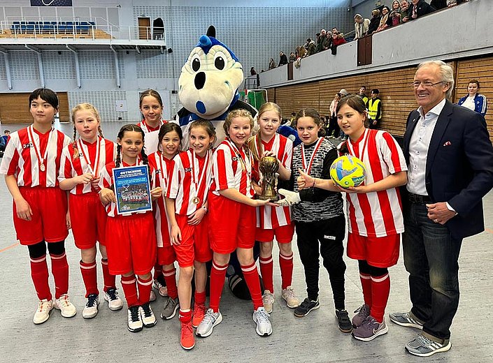 HSV-Support beim Uwe-Seeler-Pokal