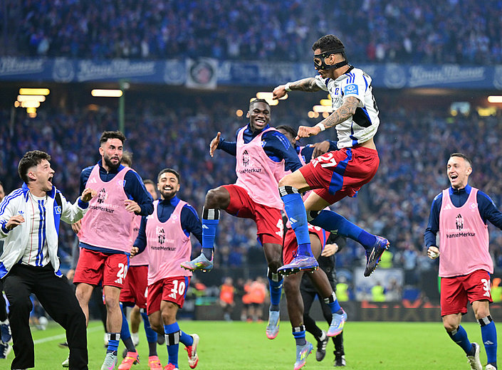 HSV promoted to Bundesliga after 6-1 victory!