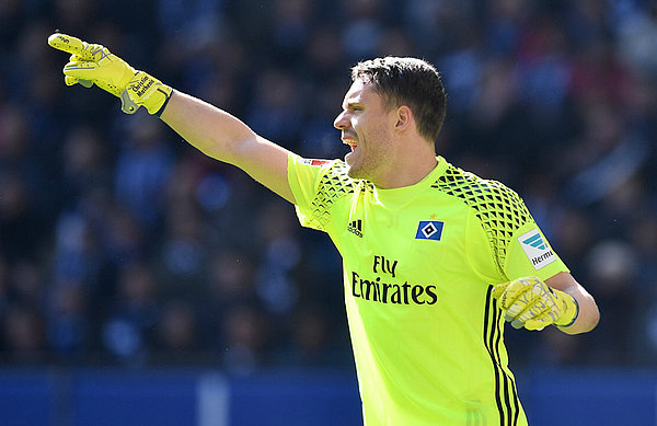 Christian Mathenia had almost nothing to do but still had to pick the ball out of his own net twice. It was a bitter game for him and HSV.