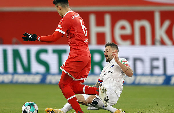 Fortuna Düsseldorf grew into the game in the second half, having more success against the HSV defence and Tim Leibold.