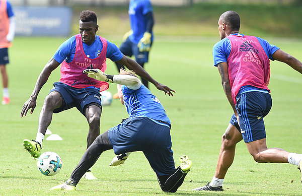 Jatta, Mickel und Walace im Trainingsspiel.