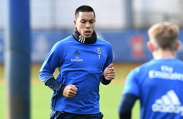 Bobby Wood hat seine Rotsperre abgesessen und wird am Dienstag wieder ins Teamtraining einsteigen. Bobby Wood im Training.