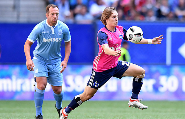 Alen Halilovic beim Dribbling.