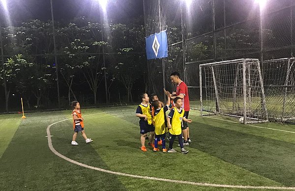 The camps are run by HSV's partner Changshi Sky Sports, who run the camps in Sichuan and Anhui province.