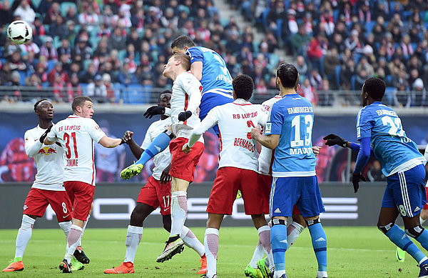 Kyriakos Papadopoulos traf bereits letztes Wochenende gegen Leverkusen, nun war er auch gegen Leipzig mit dem Kopf zur Stelle. Die HSV-Führung!