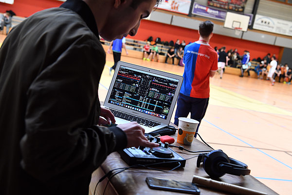Freeckick school DJ