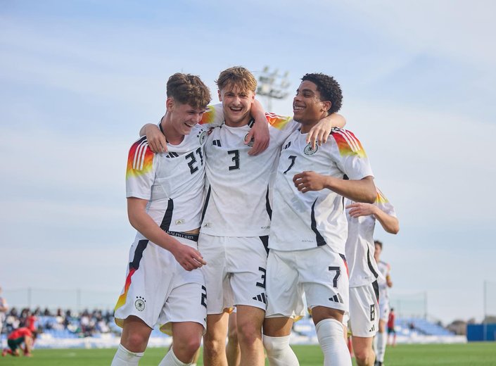 Nachwuchsduo beim DFB: Lemke trifft doppelt für U17