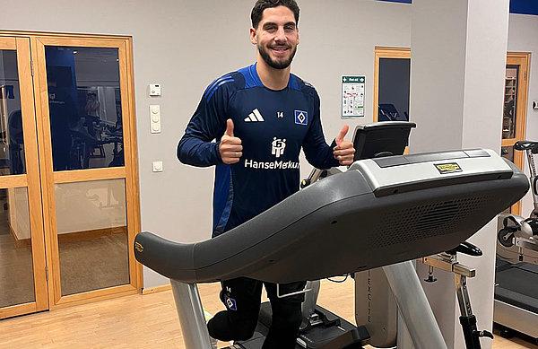 Absolvierte am Mittwoch im Kraftraum des Trainingszentrums im Volksparkstadion seine erste Laufeinheit nach Verletzungspause: HSV-Mittelfeldspieler Ludovit Reis. Absolvierte am Mittwoch im Kraftraum des Trainingszentrums im Volksparkstadion seine erste Laufeinheit nach Verletzungspause: HSV-Mittelfeldspieler Ludovit Reis.