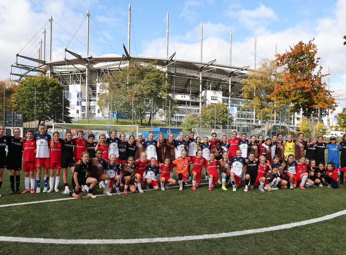Hamburg wächst: Mädchen kostenfrei zum Nordderby