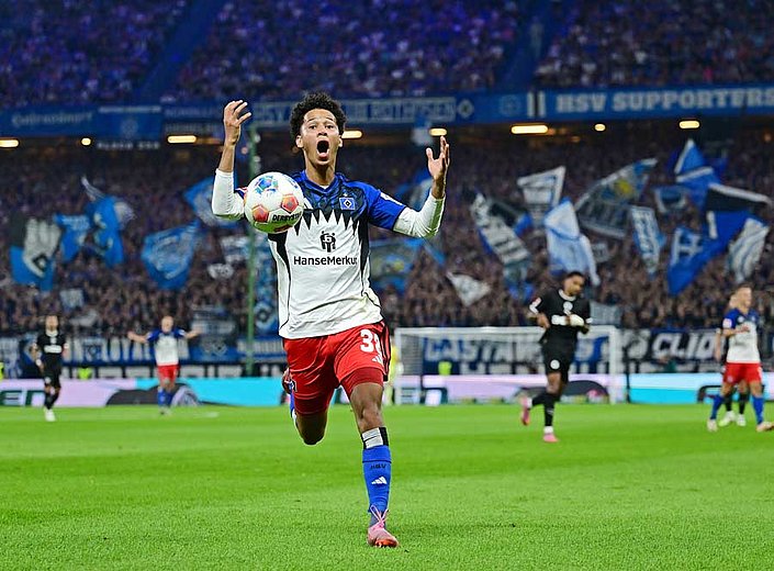 Rothosen auf Länderspielreisen: Erfolgreicher Start