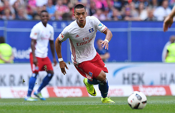 Bobby Wood im Dribbling.