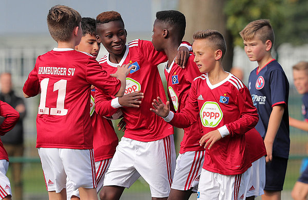Die U12-Kicker hatten am Wochenende mehrfach Grund zum Jubeln. Die U12-Kicker hatten am Wochenende mehrfach Grund zum Jubeln.