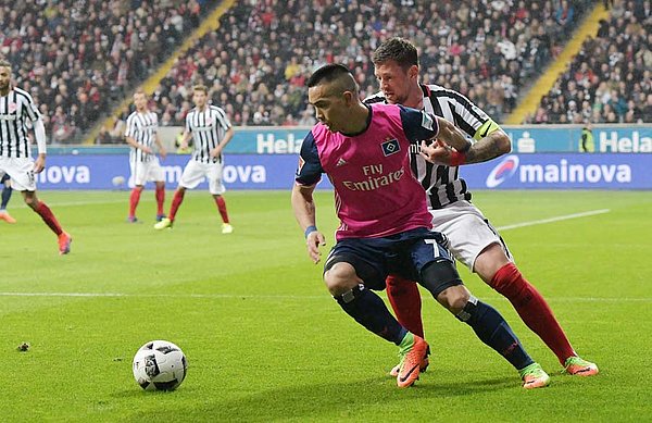 Bobby Wood worked hard as usual but was this time ineffective in front of goal against a solid home defence.