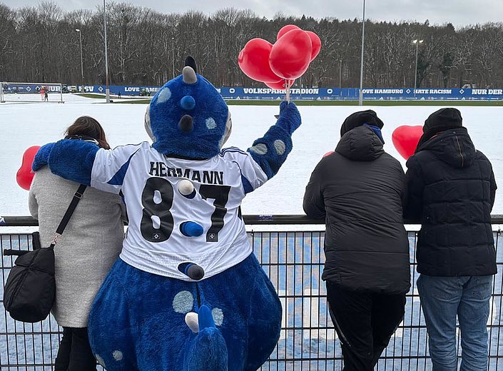 Herzige Stimmung am HSV-Trainingsplatz